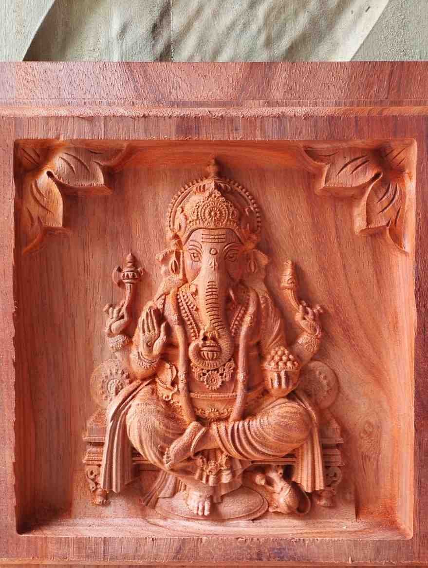 god-carving-15
